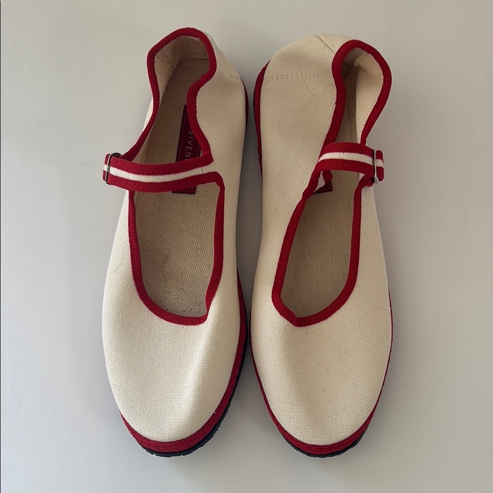 Vibi Venezia Maryjane Flats in Red and Cream